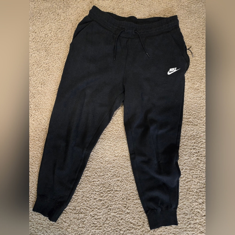 NIKE women's joggers